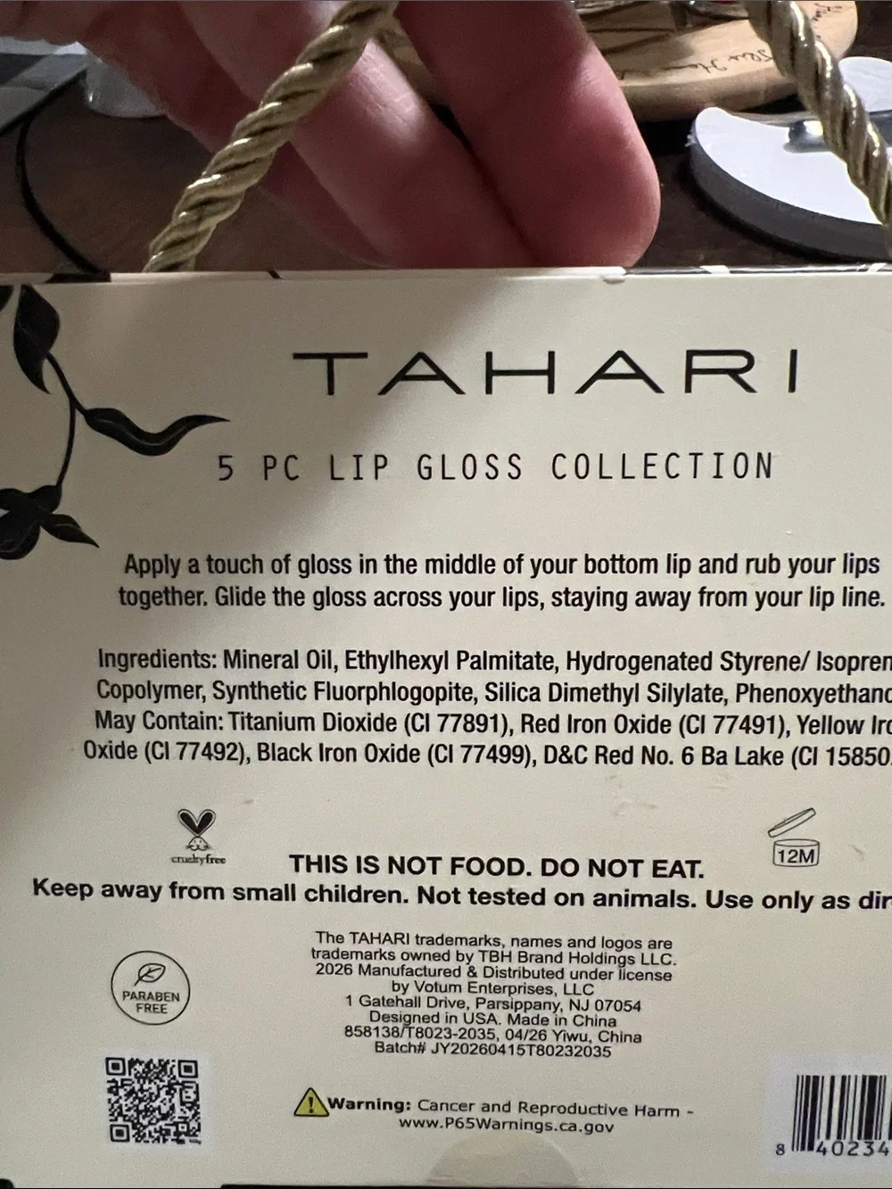 New Tahari Lip Gloss Set – Clear, Peach, Light Pink, Rose Pink & Berry
